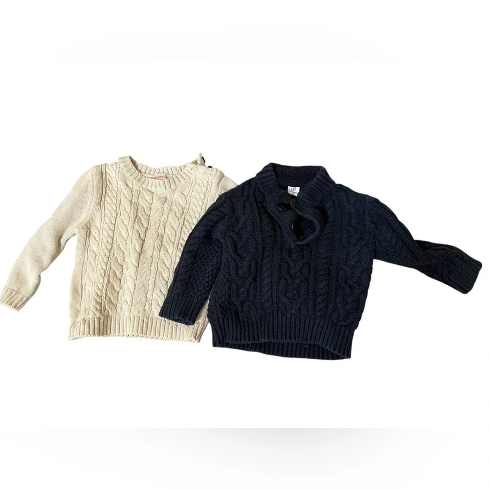 2 cable-knit sweaters 12months (blue) & 18 months (white) Gap & Gymboree